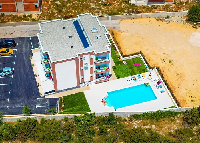 Villa Laura View